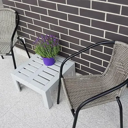 Appartement Cicha 14 *