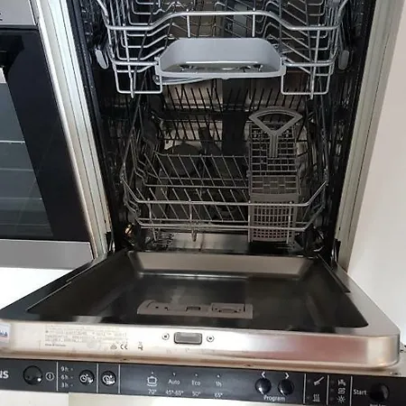 Appartement Cicha 14 *